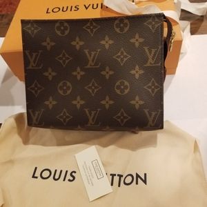 Louis Vuitton Authentic Tolitery Pouch!! Beautiful! Worn only twice!!